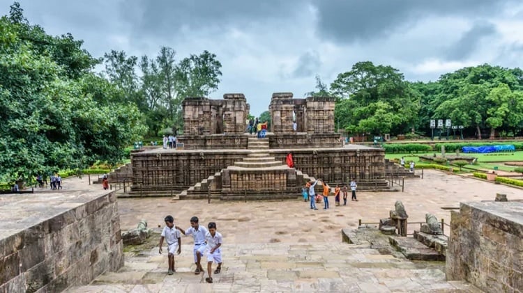 Best Places to Visit in Odisha in March|Mandira Dam|Dasingbadi Waterfall|Konark