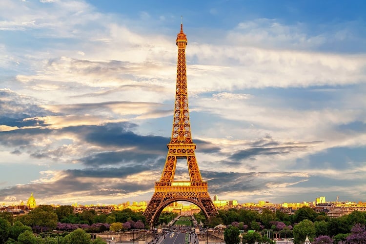 Facts about Paris|Louvre Museum