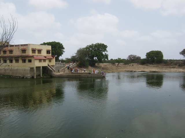 Gopi Talav|Dwarkadhish Temple|Nageshwar Jyotirlinga Temple|Rukmani Temple|Gomti Ghat