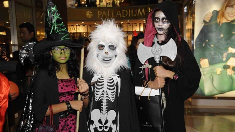 HALLOWEE- IN-INDIA|HALLOWEEN-IN-INDIA1|halloween||Celebrate Halloween In India|Children’s Costume Halloween Party in India|Restaurants in metro cities serve Halloween in India|Halloween