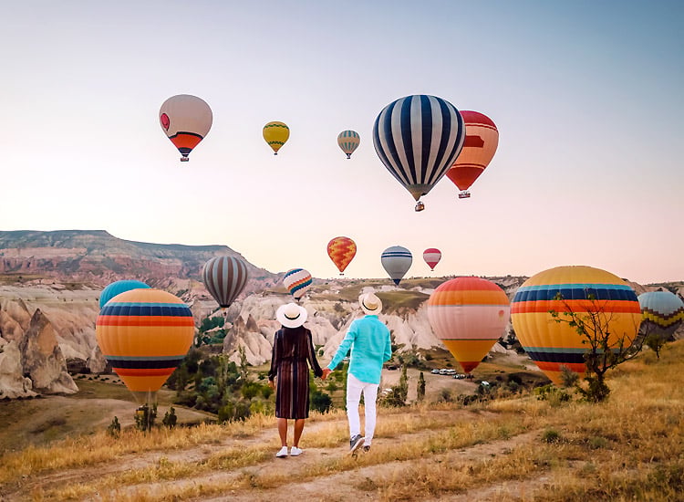 Hot-Air-Balloon-Rides-or-Biking-Through-the-Countryside|