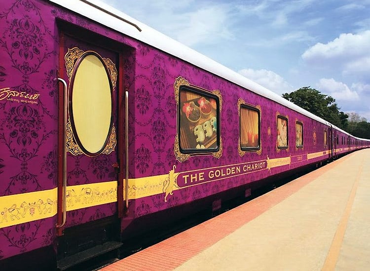 Road-Trips-Through-the-North-or-Train-Journeys-Across-the-South