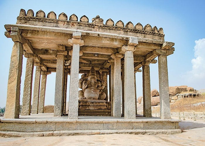 Sasivekalu Ganesha Temple in Hampi