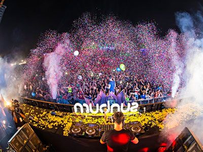 Sunburn Festival Goa|Sunglasses with Mirrored finish|Tent for camping|Sunscreen|Mosquito Repellent|A Bottle of Water|First Aid Kit|Ear Plugs|Comfy Footgear|book|Fanny Pack|Hand Sanitizer and Wet Wipes|Selfie Stick for photo lovers|Do pack your Money Belt|Sunglasses with Mirrored finish|A Power bank|Carry a Foundation|Dry Shampoo|Face mist|Mint Spray|A light woolen|Matte Lip Colors