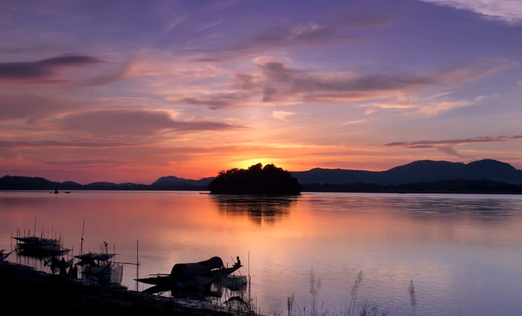 Visit The Smallest Inhabited River Island In The World Once Home To Golden Langurs|Visit The Smallest Inhabited River Island In The World Once Home To Golden Langurs|||Life-of-Locals-on-the-umanand-Island|