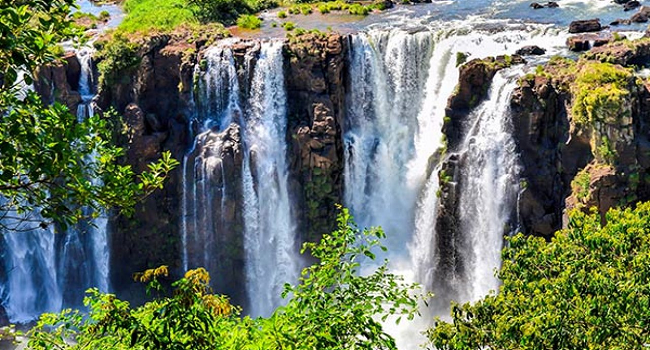 Waterfall Hikes in India|Dudhsagar Falls in Goa|Athirapally in thrissur|Shikhar Fall in Dehradun|talakona waterfalls in andhra pradesh|Devkund Waterfall|Chadar Trek in ladakh|catherine waterfalls|Gaipernath Waterfalls|Neer Garh Waterfall rishikesh