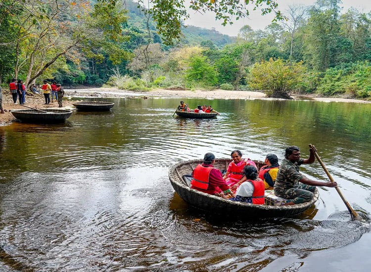 Why-Kerala-Is-Your-Next-Eco-Tourism-Getaway-Nature’s-Best-Kept-Secret||Ayurvedic-Wellness-and-Eco-Tourism||Rich Biodiversity and Protected Areas|||What-Makes-Kerala-a-Prime-Holiday-Destination-For-Eco-Tourism