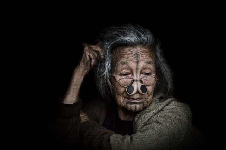 apatani-tribe-woman|Home-Structure of Apatani Tribes|Life of Apatani Tribal People