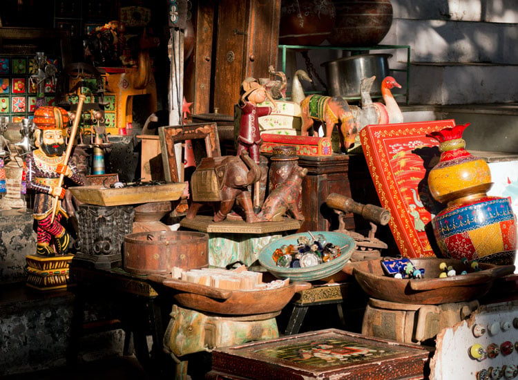 Market-Treasures-In-Udaipur