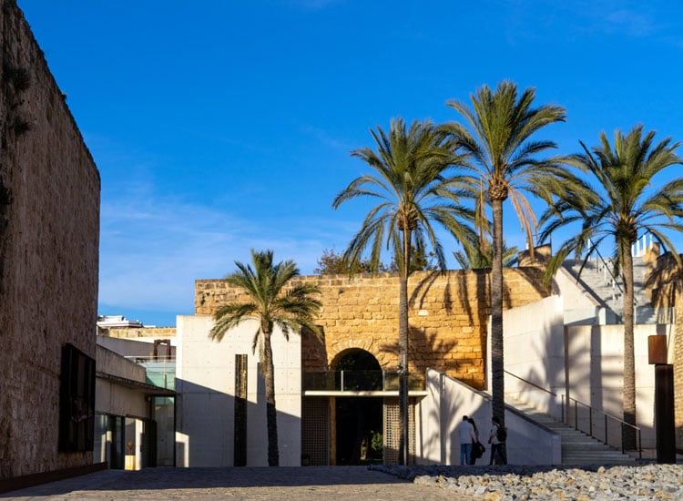 Historical Places to Visit in Old Dubai