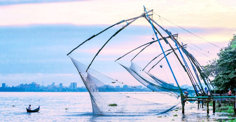 Fort Kochi waterfront and Chinese fishing nets