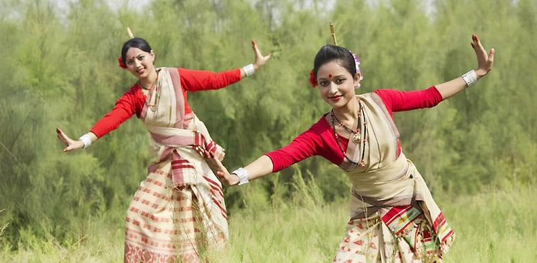 Traditional Assamese dancers at Mayong