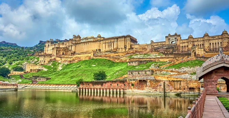 How to reach Jaipur