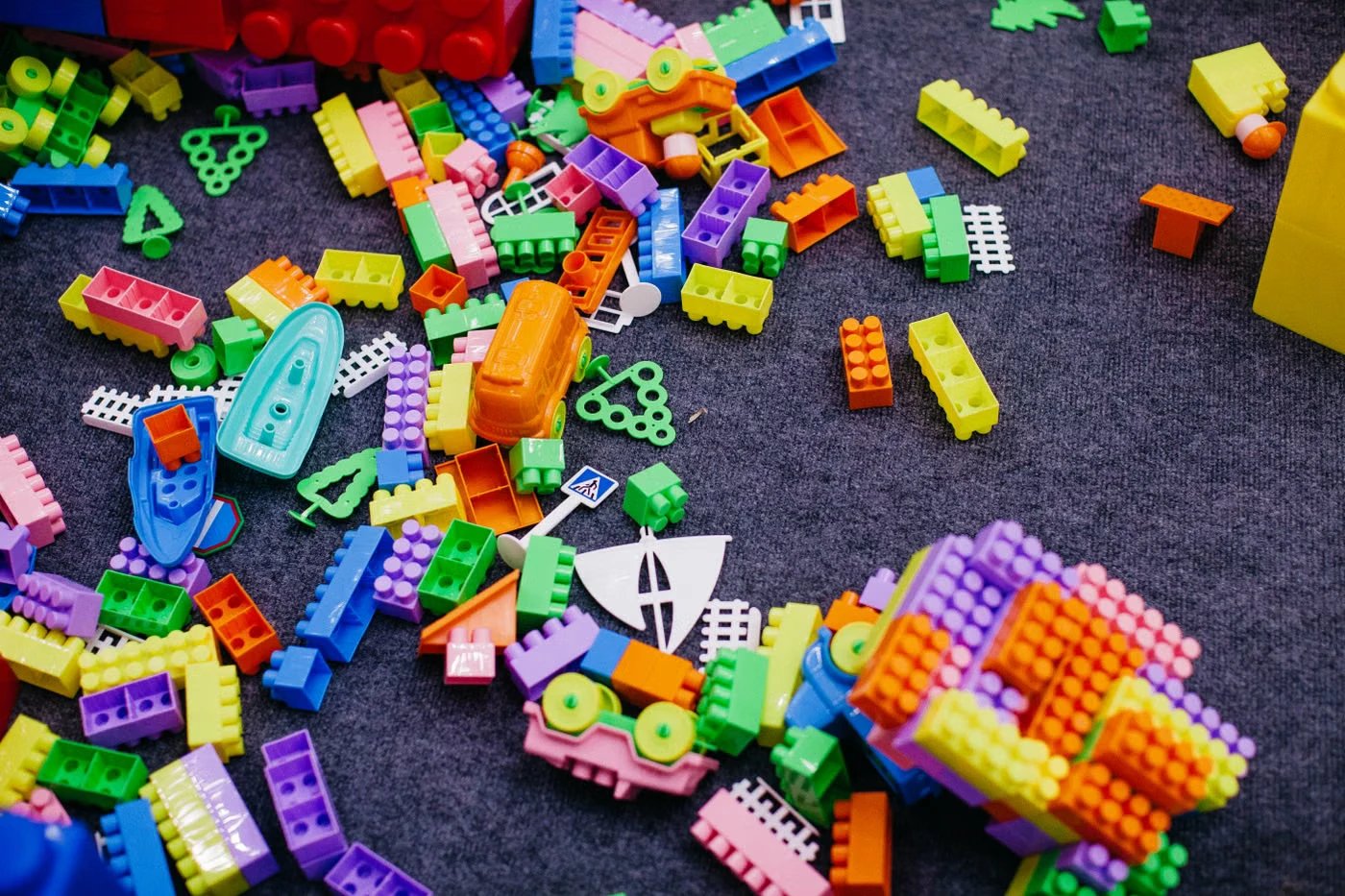 Renkli Plastik Yapı Blokları, Büyük Boy - 1