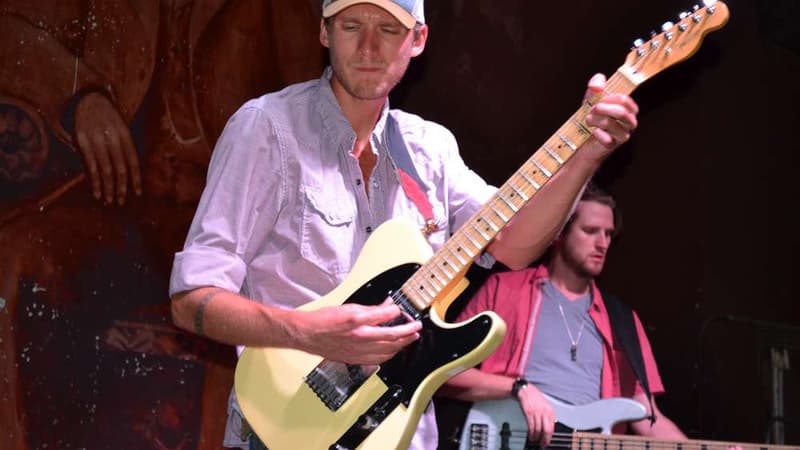 Ashton Lee Duo — Live at the Altar at Sinners & Saints