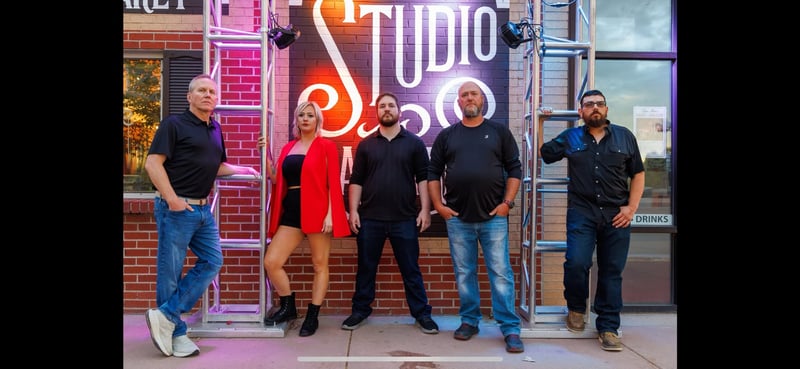 PHOENIX Live at Studio @ Mainstreet HALLOWEEK MONSTER MASH at Studio@Mainstreet