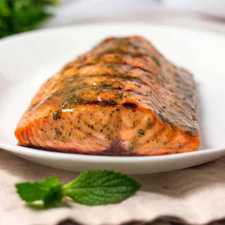Sunday Salmon atmosphere and seating