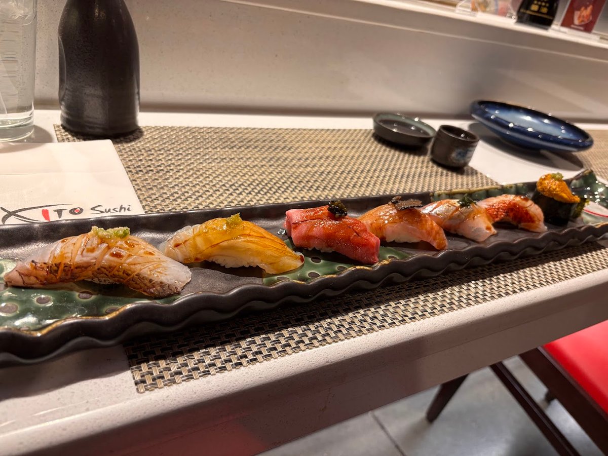Ito Sushi Asian Bistro dining area