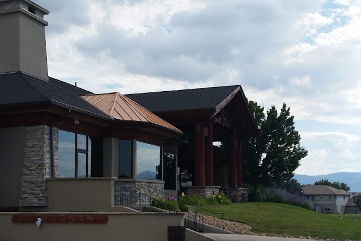 The Grill at Highlands Ranch exterior entrance
