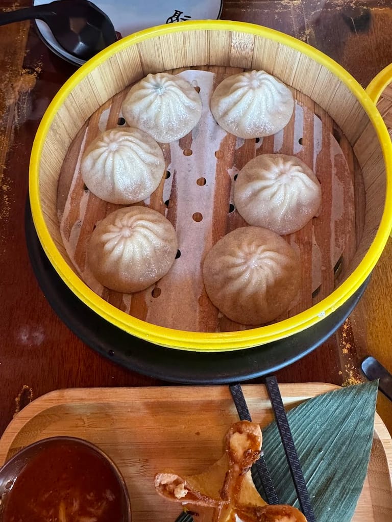 Nana‘s Dim Sum & Dumplings dining area