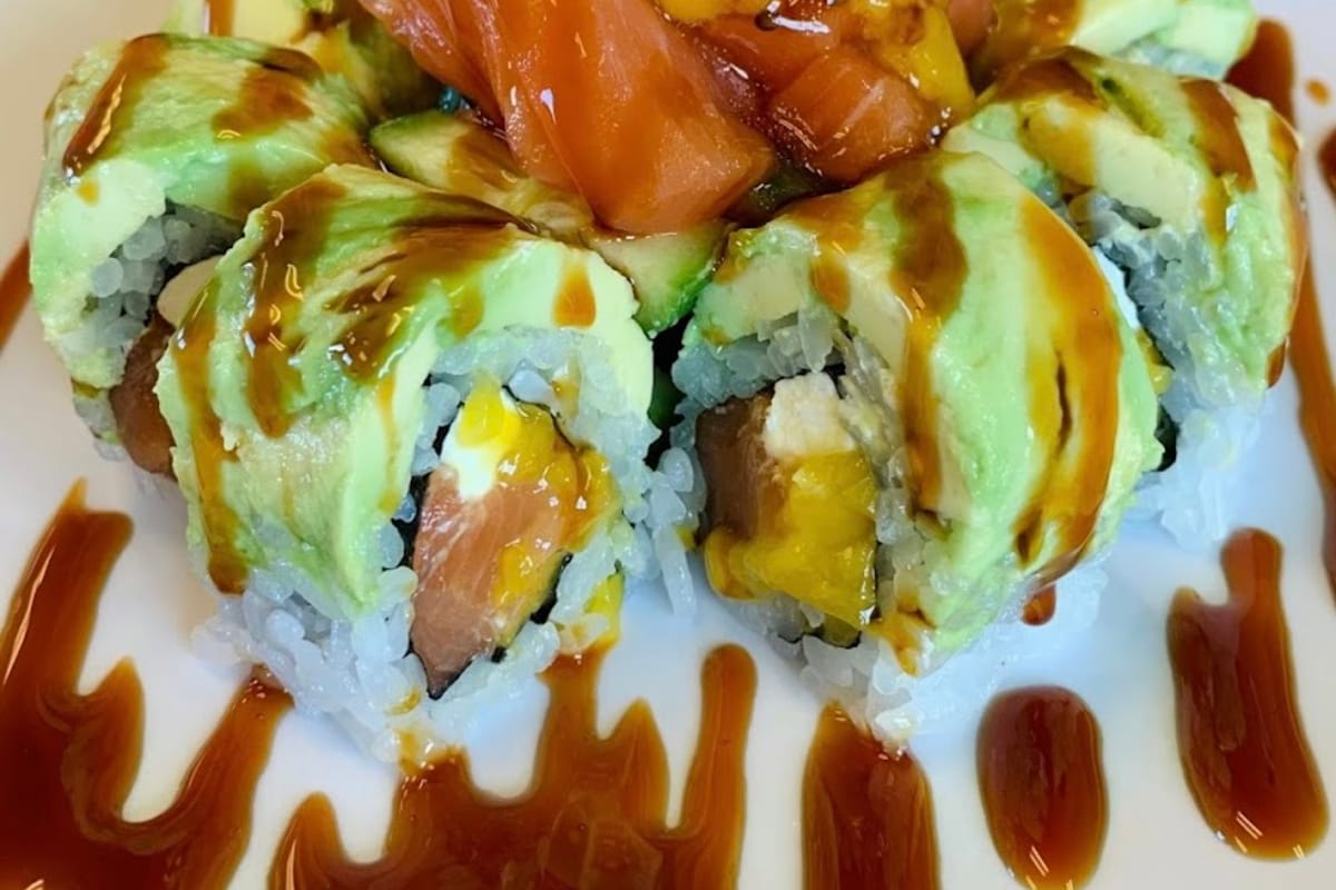 Sawara Sushi atmosphere and seating