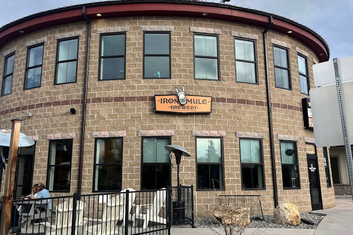 Iron Mule Public House and Brewery exterior entrance