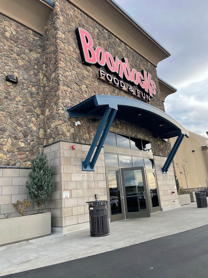 Boondocks Food and Fun - Parker dining area