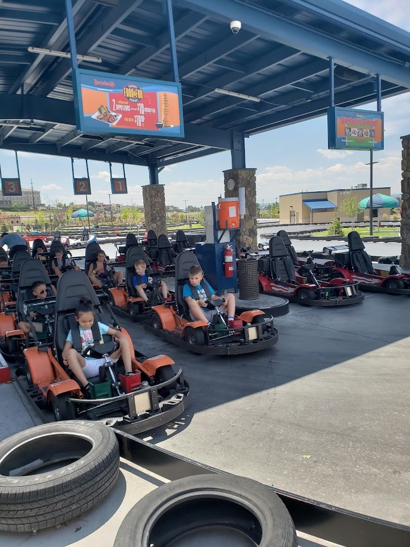 Boondocks Food and Fun - Parker atmosphere and seating
