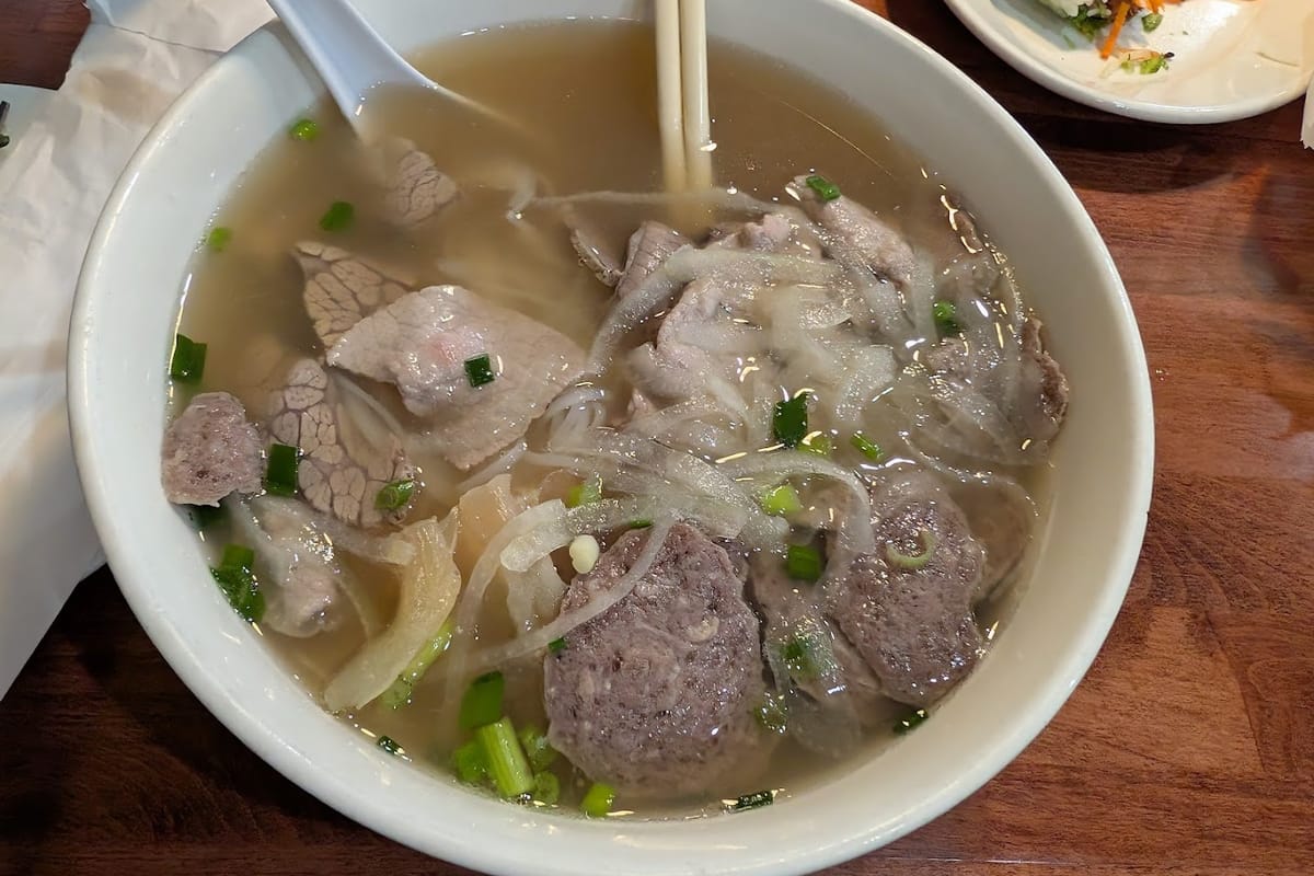 Phở Vy featured offerings