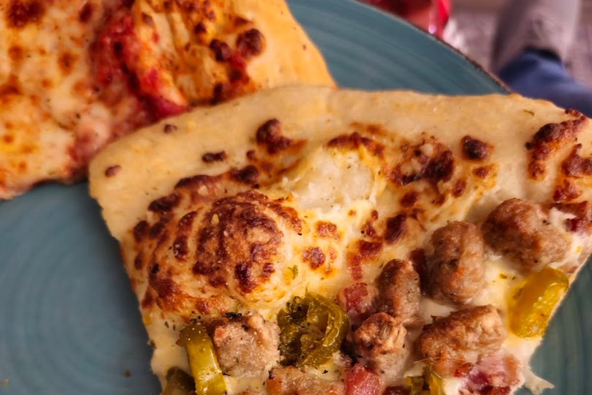 TNT Pizza and Wings featured offerings