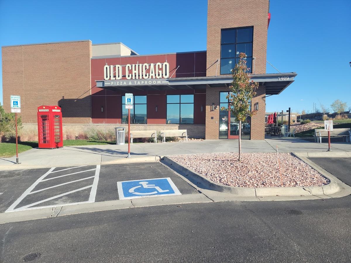 Old Chicago Pizza + Taproom restaurant in Highlands Ranch, Colorado