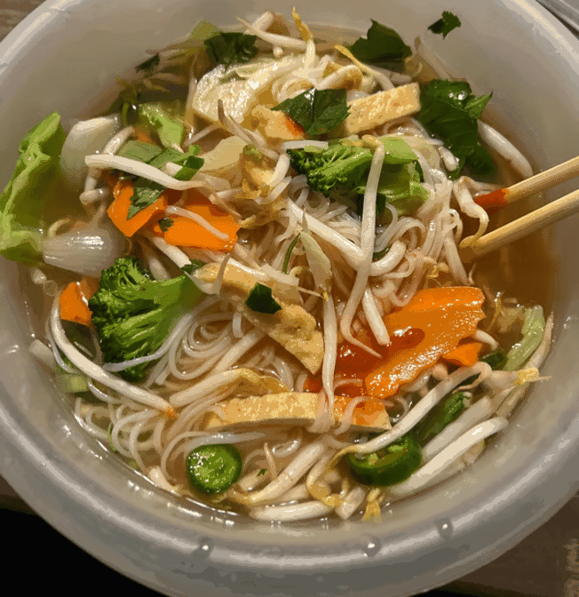 Pho 5 atmosphere and seating