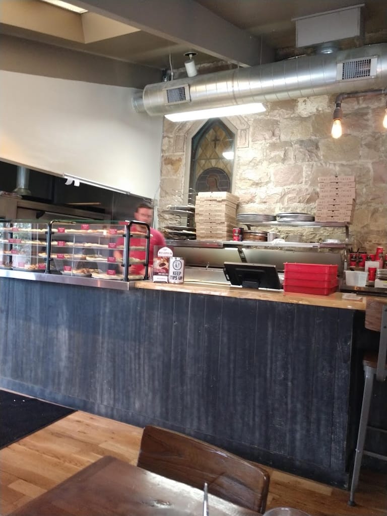 SliceWorks atmosphere and seating
