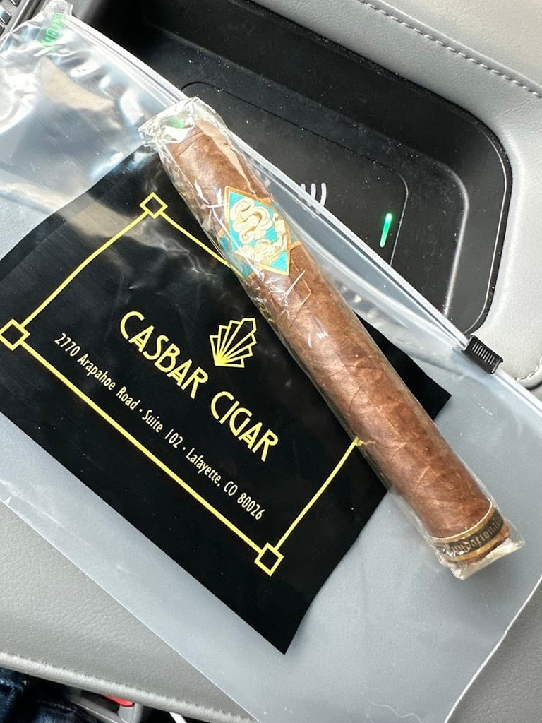 Casbar Cigar atmosphere and seating