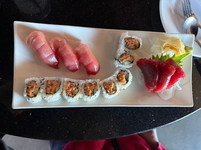 JP's Asian Bistro atmosphere and seating
