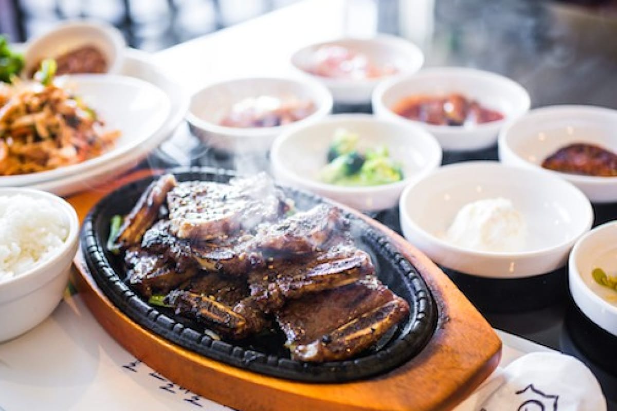 DAE GEE KOREAN BBQ dining area