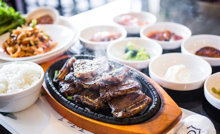 DAE GEE KOREAN BBQ dining area