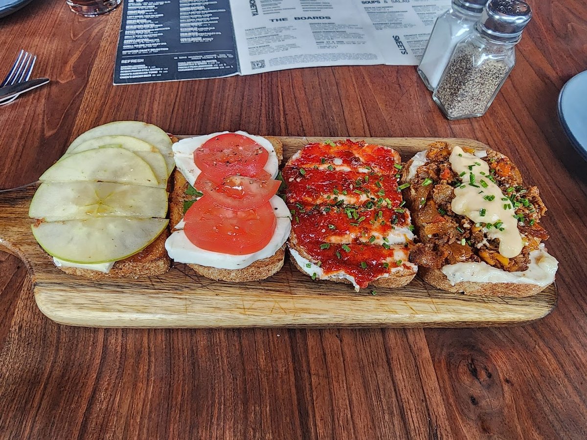 Postino Highlands Ranch featured offerings