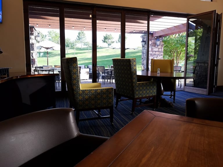 Craft Restaurant atmosphere and seating