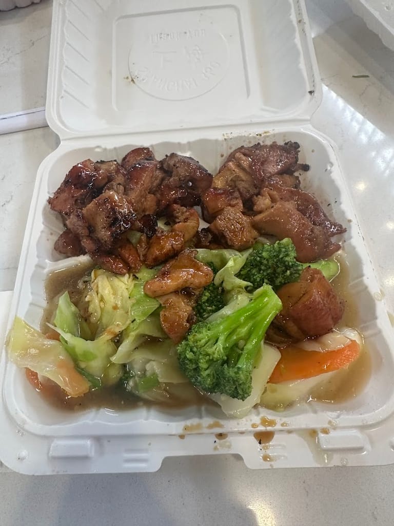 Interior view of Kelly's Cajun Grill