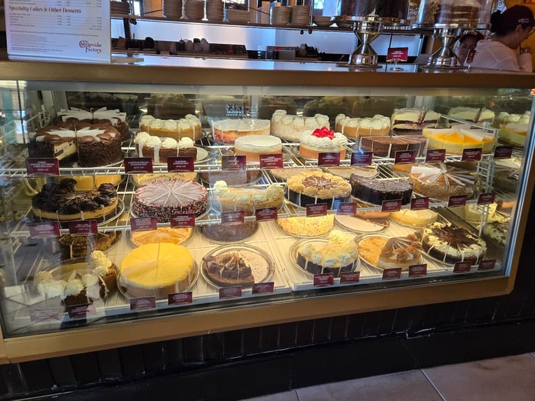 The Cheesecake Factory atmosphere and seating