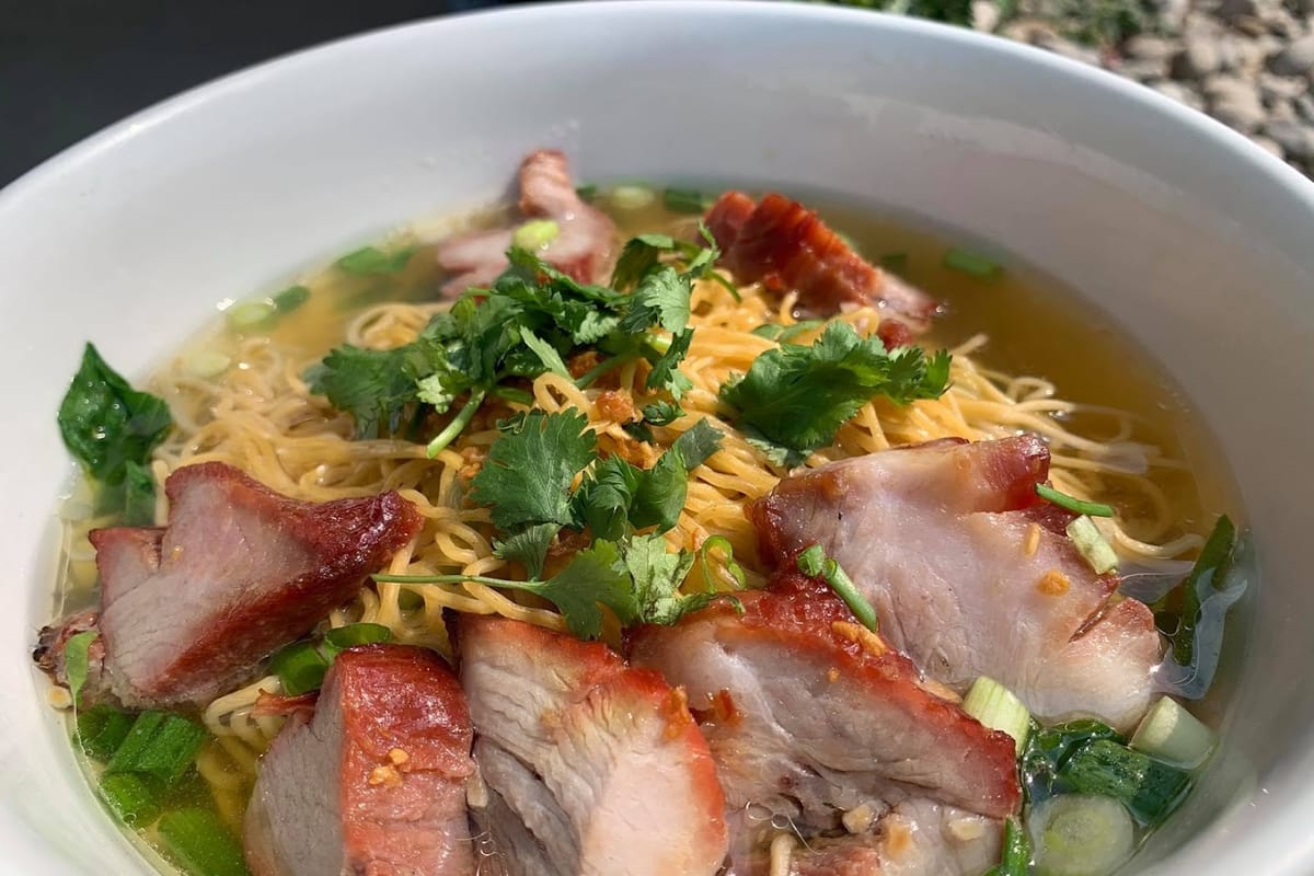 Chang Noi Thai Cuisine atmosphere and seating