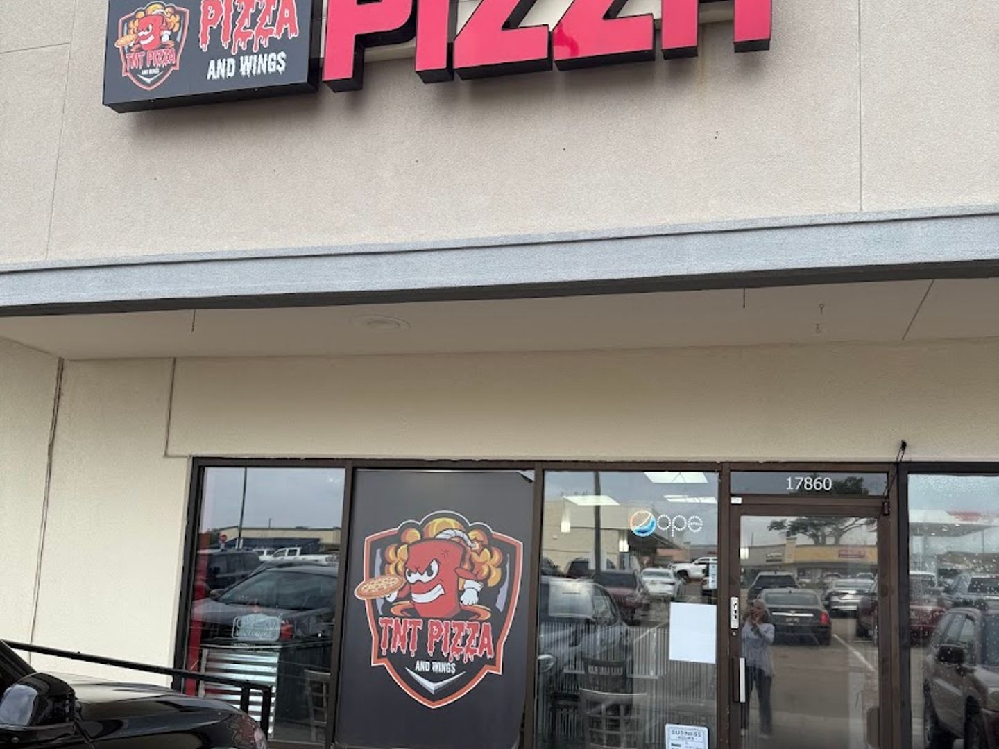 TNT Pizza and Wings restaurant in Parker, Colorado