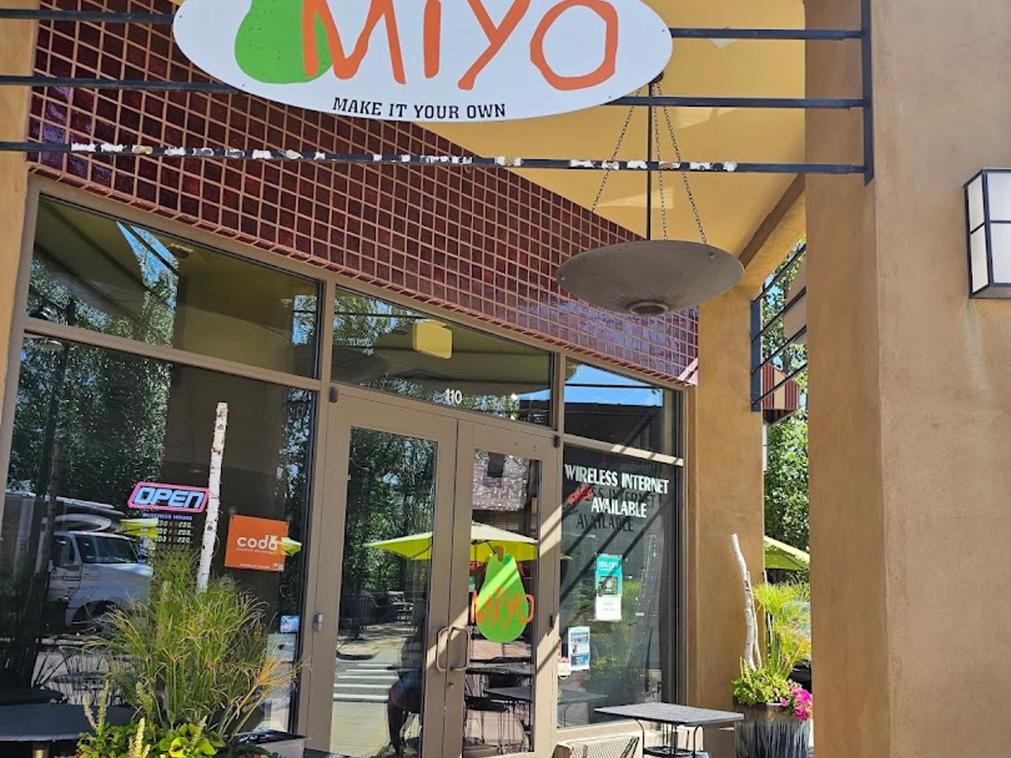 Miyo Cafe restaurant in Castle Rock, Colorado