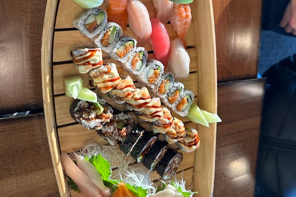 Vy Sushi Bar & Pho Vy - Parker featured offerings