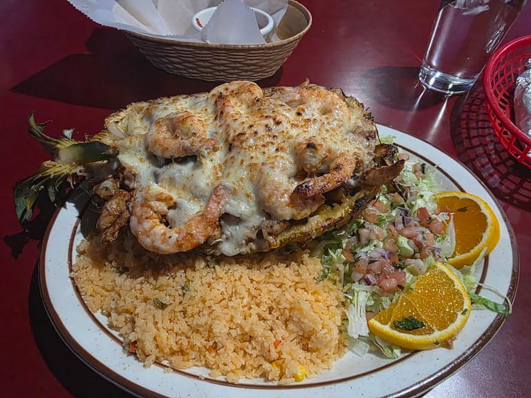 Los Volcanes Mexican Restaurant atmosphere and seating