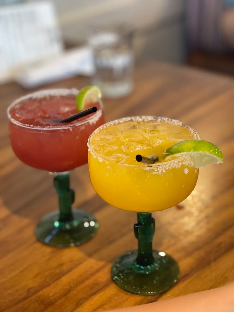 Los Dos Potrillos - Castle Rock featured offerings