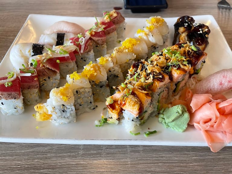 Sushi Mango featured offerings