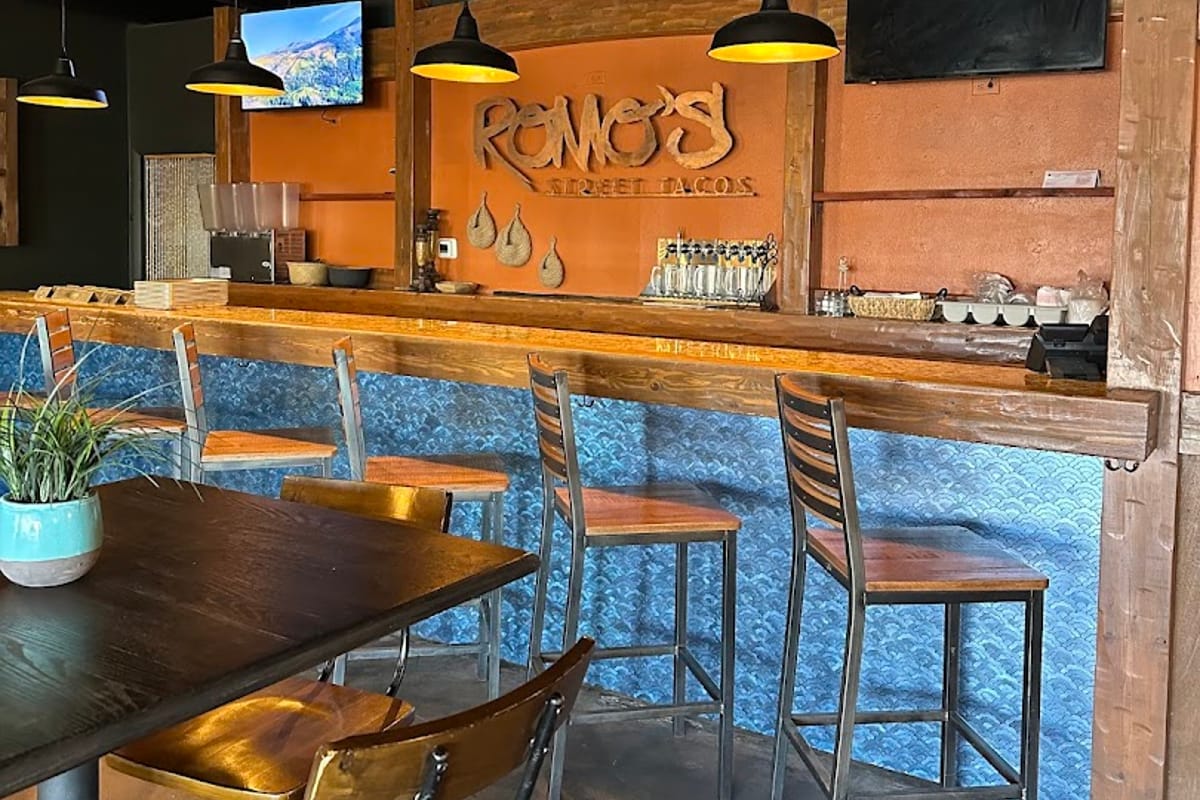 Interior view of Romo’s Street Tacos