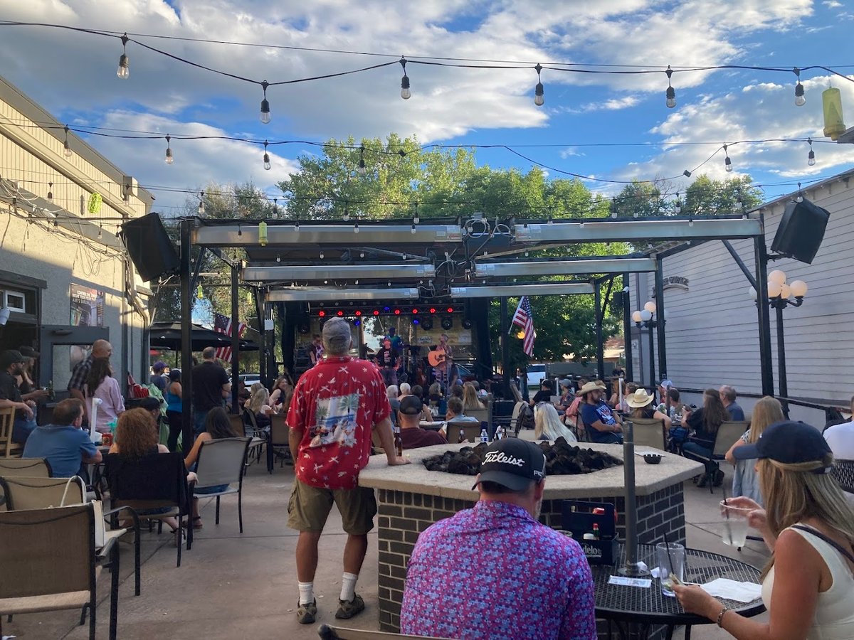Tailgate Tavern & Grill exterior entrance